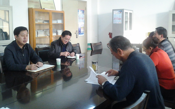 副校长马军党督导马克思主义学院民主生活会