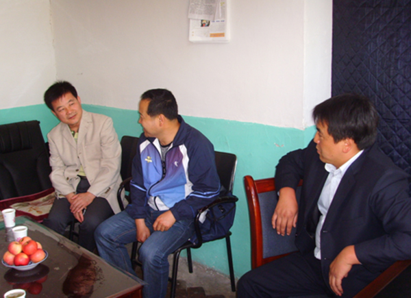 第九组赴和政县罗家集乡裴台村开展入户调研