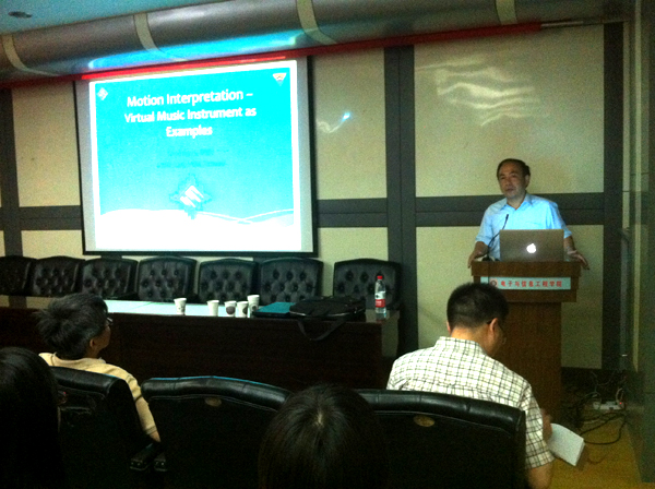 台湾中央大学施国琛教授应邀来校作学术报告