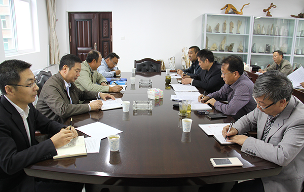 学校召开后勤改革务虚会议