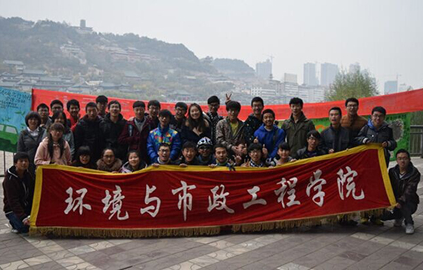 环境学院举办绿色骑行活动倡低碳出行