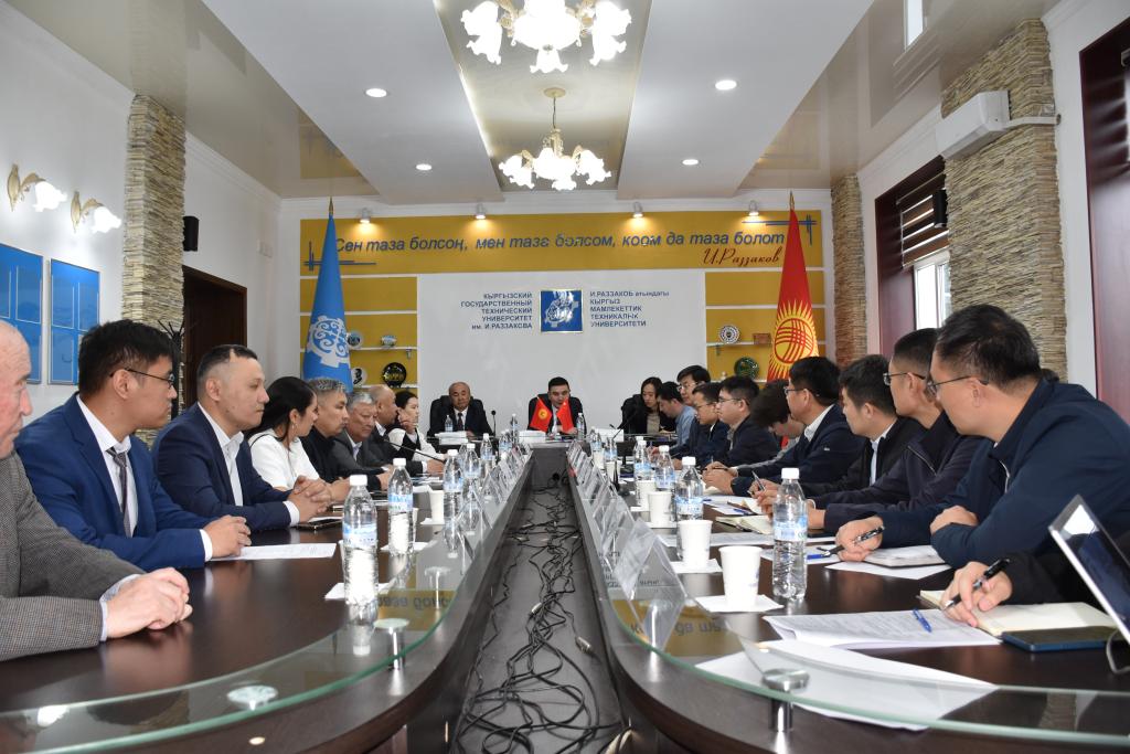 深化丝路合作 共谱发展新篇——我校代表团出访吉尔吉斯斯坦