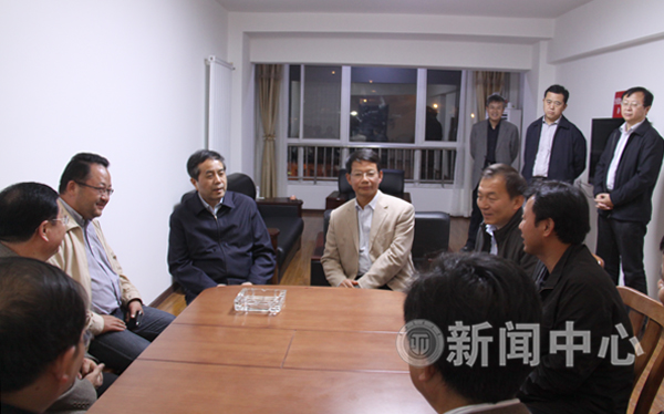 省委常委、省委组织部部长吴德刚视察我校舟曲教育援建项目工作办