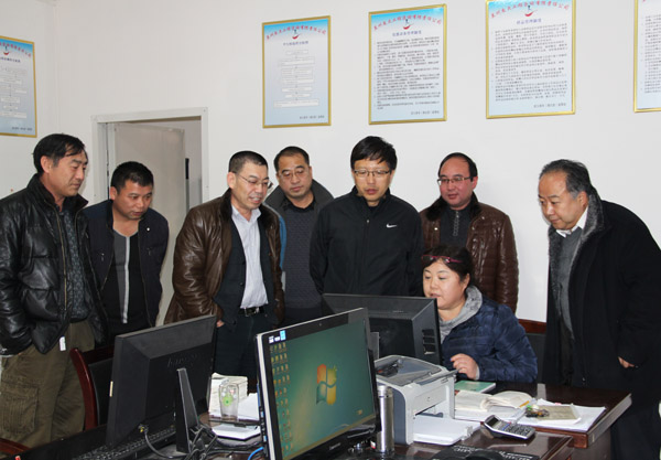 校长杨子江视察工程咨询公司武九客专监理站工作