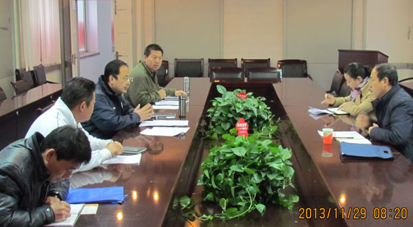 副校长张国珍督导离退休处、体育部民主生活会