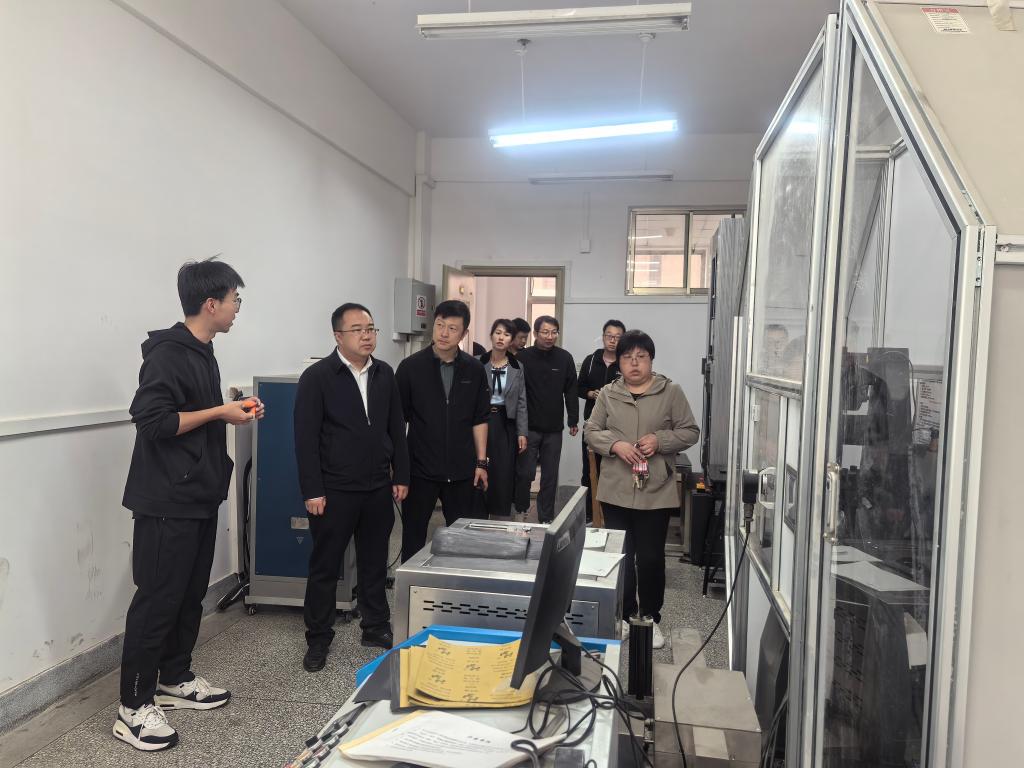 校领导带队开展端午节前消防安全检查工作