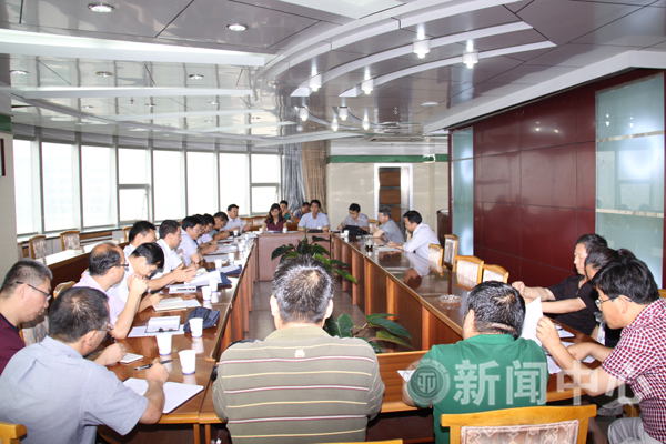 学校召开科研工作座谈会