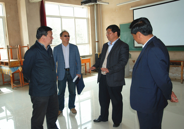 第三组赴和政县入户宣讲并了解春耕