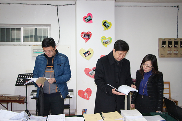 学校开展2014年度学生工作考核