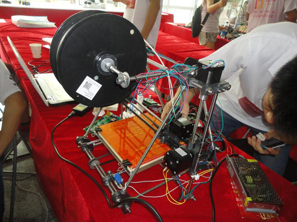 我校在全国大学生嵌入式物联网设计大赛中获佳绩