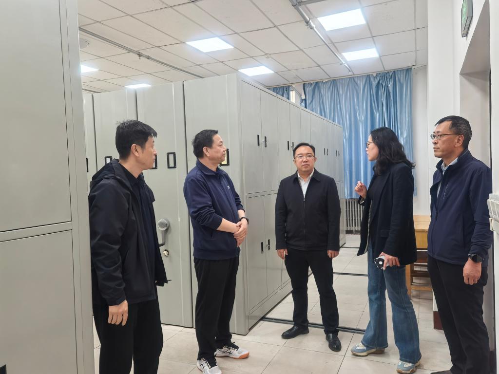 校领导带队督导检查校园消防安全工作