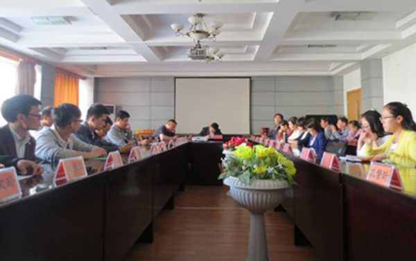 化工学院召开“两学一做”学习教育推进会