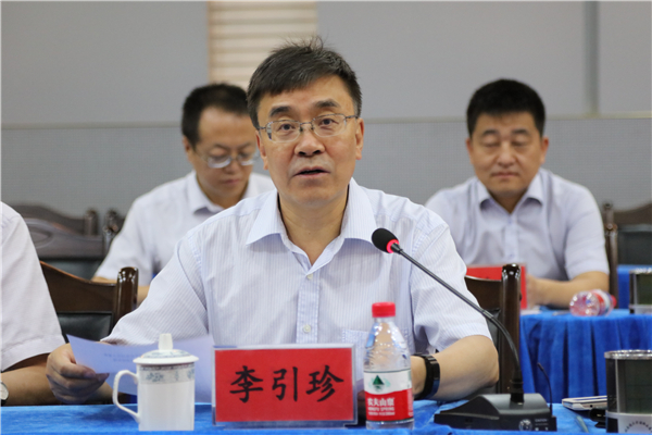 会上,李引珍副校长对督查组"双创"专题组组长,教育部科学技术司副司长