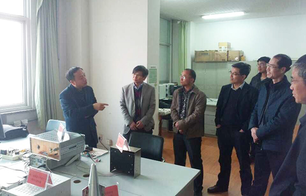 甘肃省工信委军民结合推进处负责人来校调研