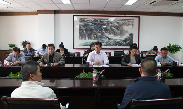 机关二总支全面启动“两学一做”学习教育