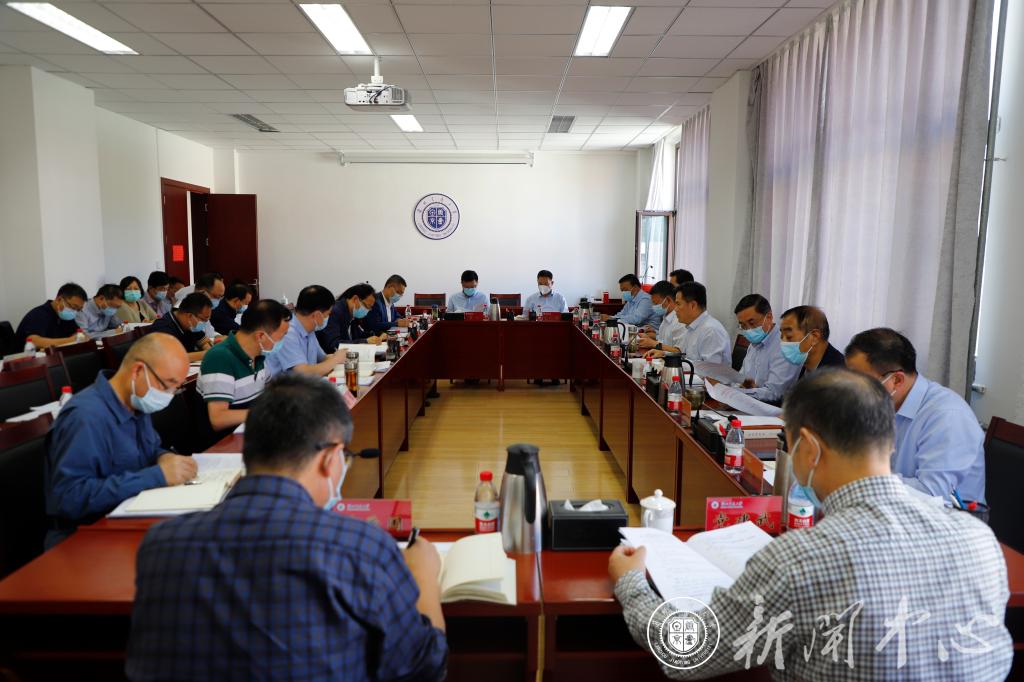 学校党委常委会召开会议专题学习《习近平谈治国理政》第四卷并安排部署学校近期安全稳定工作