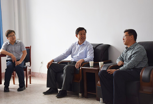 副校长马军党赴新能源与动力工程学院调研