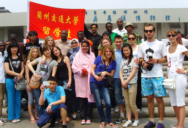 2010级留学生赴西安进行文化考察活动