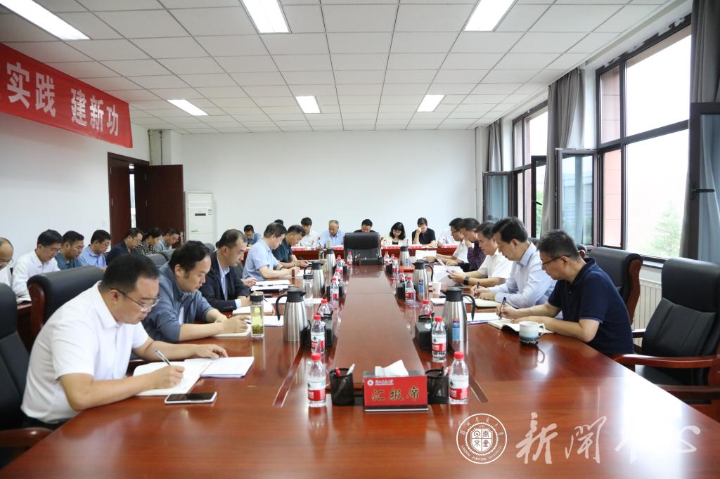 学校召开党委常委会会议传达学习习近平总书记关于加强教师队伍建设重要论述精神并安排部署相关工作