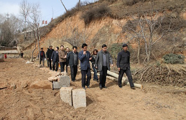 副校长李引珍带队赴和政入户对接