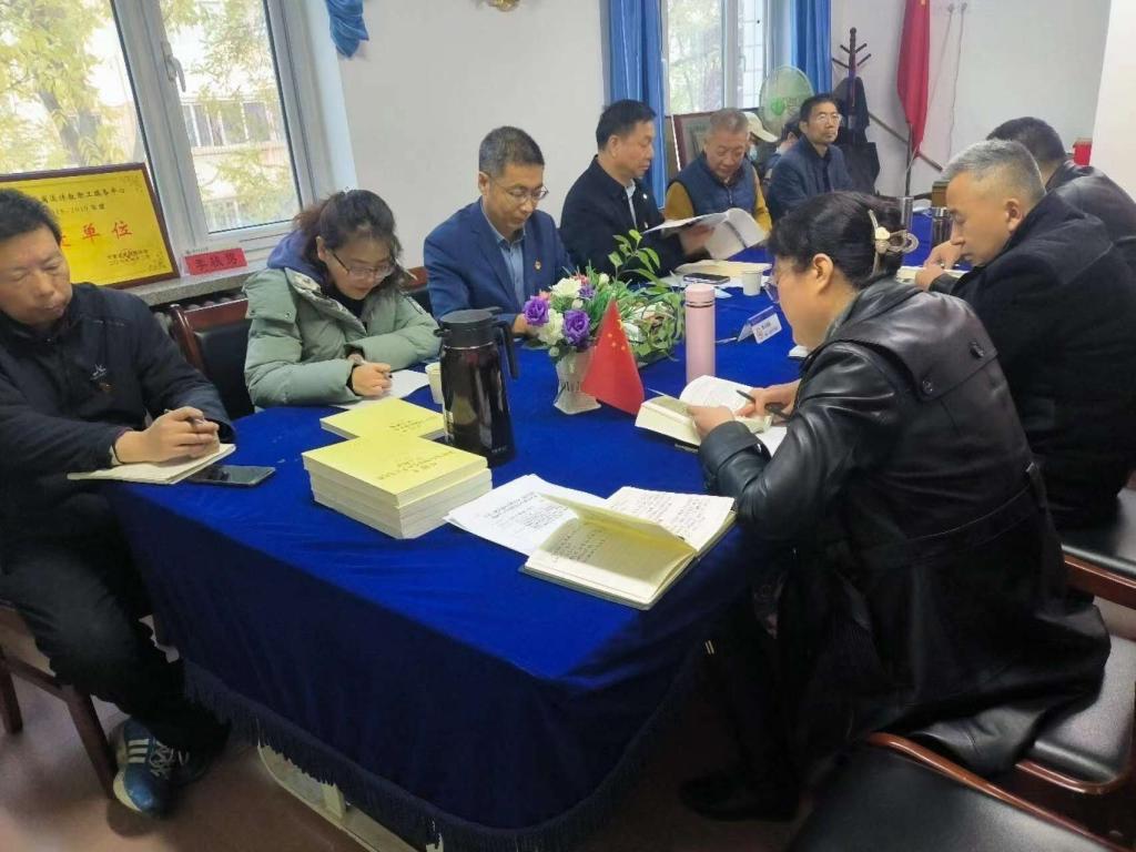 校领导巡学旁听离退休教职工服务中心党委理论学习中心组学习会议