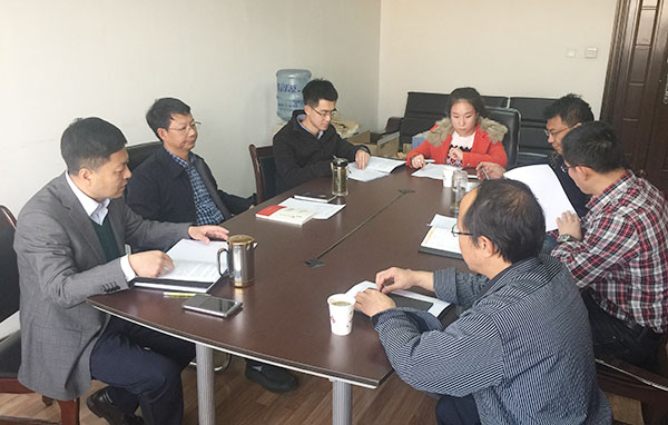 陈兴冲副校长参加研究生院党支部专题组织生活会