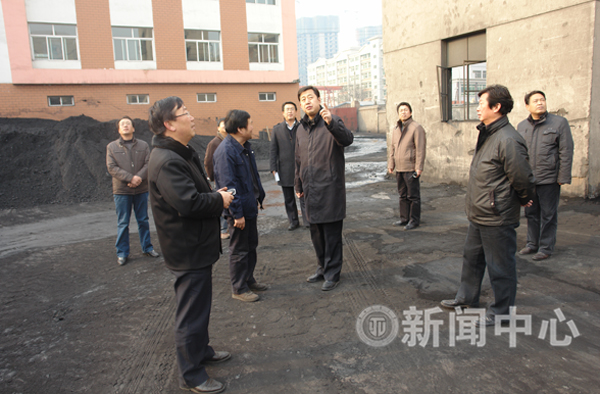 副校长马军党对放假前安全工作进行检查