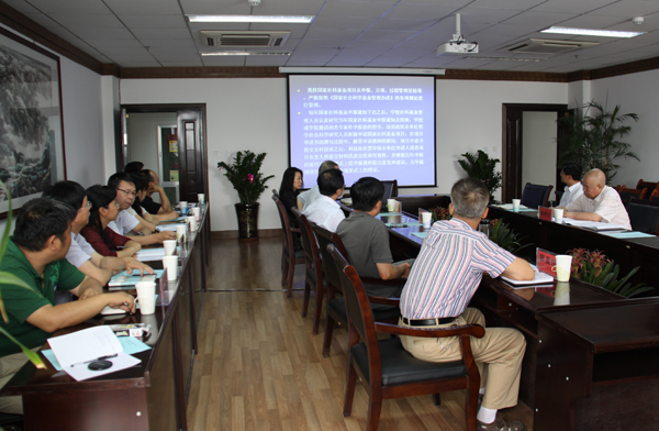 省委宣传部副巡视员赵延河一行来校调研