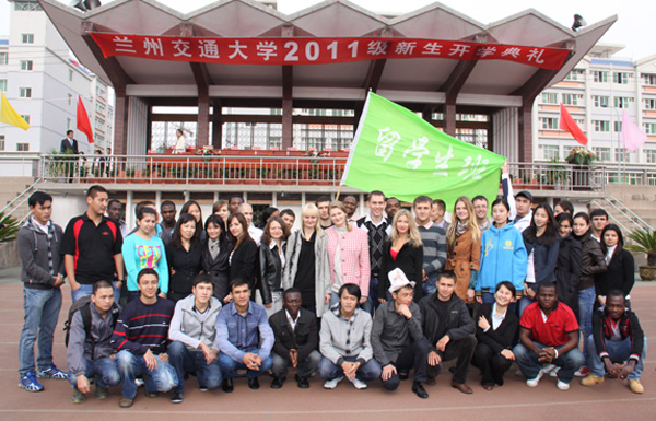 我校2011年秋季来华留学生开学报到