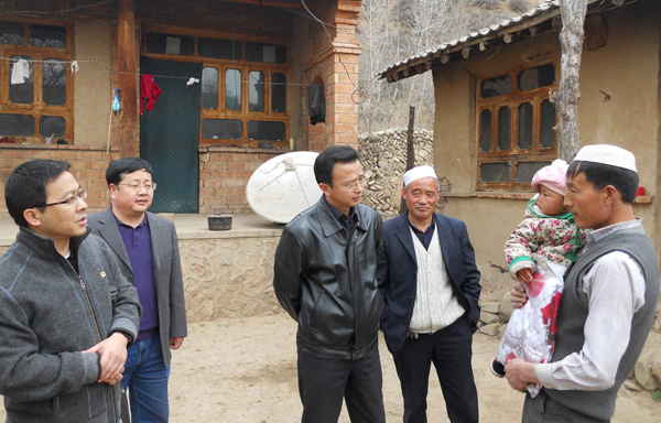 副校长刘振奎带队赴和政县入户对接