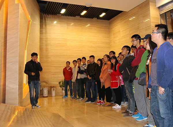 环境学院组织入党积极分子参观八路军驻兰办纪念馆