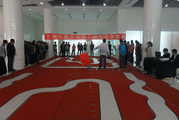 我校第三届智能车竞赛落幕