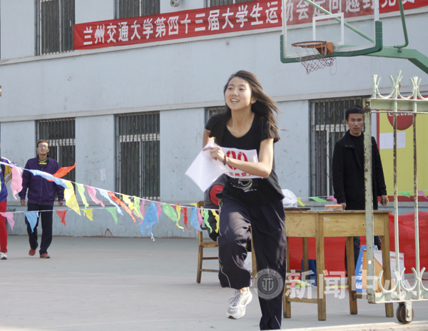 我校第43届运动会大学生定向越野比赛成功举办