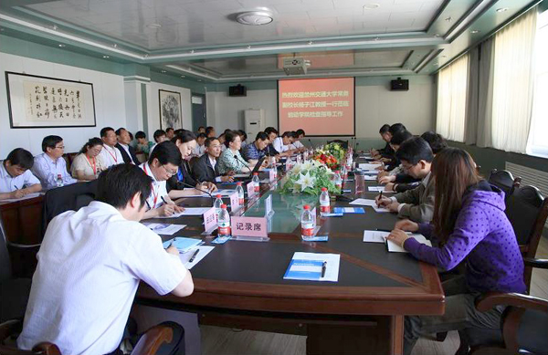 常务副校长杨子江赴武威检查能动学院工作