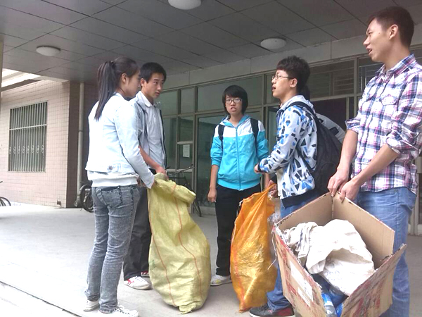 土木学院青协启动“蒲公英”计划