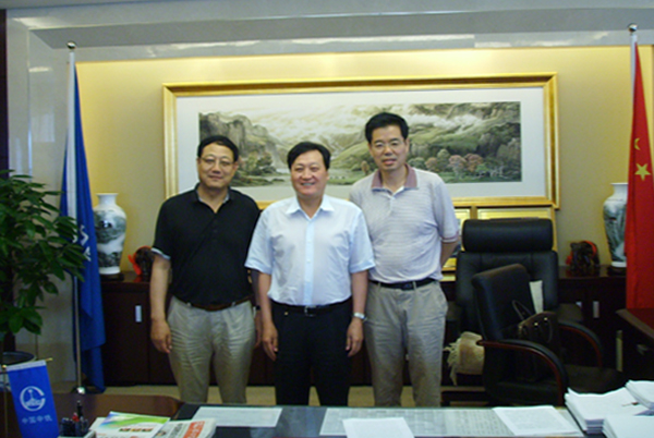 党委书记俞建宁校长任恩恩拜会我校校友白中仁