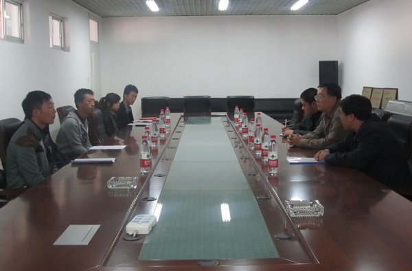 环境学院联系社会企业开展特困生助学活动