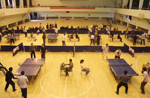 我校教职工乒乓球混合团体赛预赛鸣金