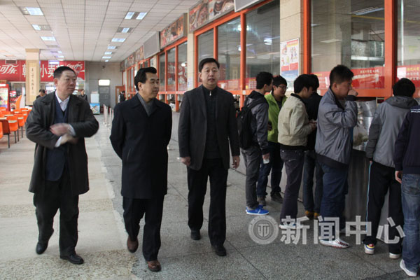 省教育厅检查指导我校校园安全稳定工作