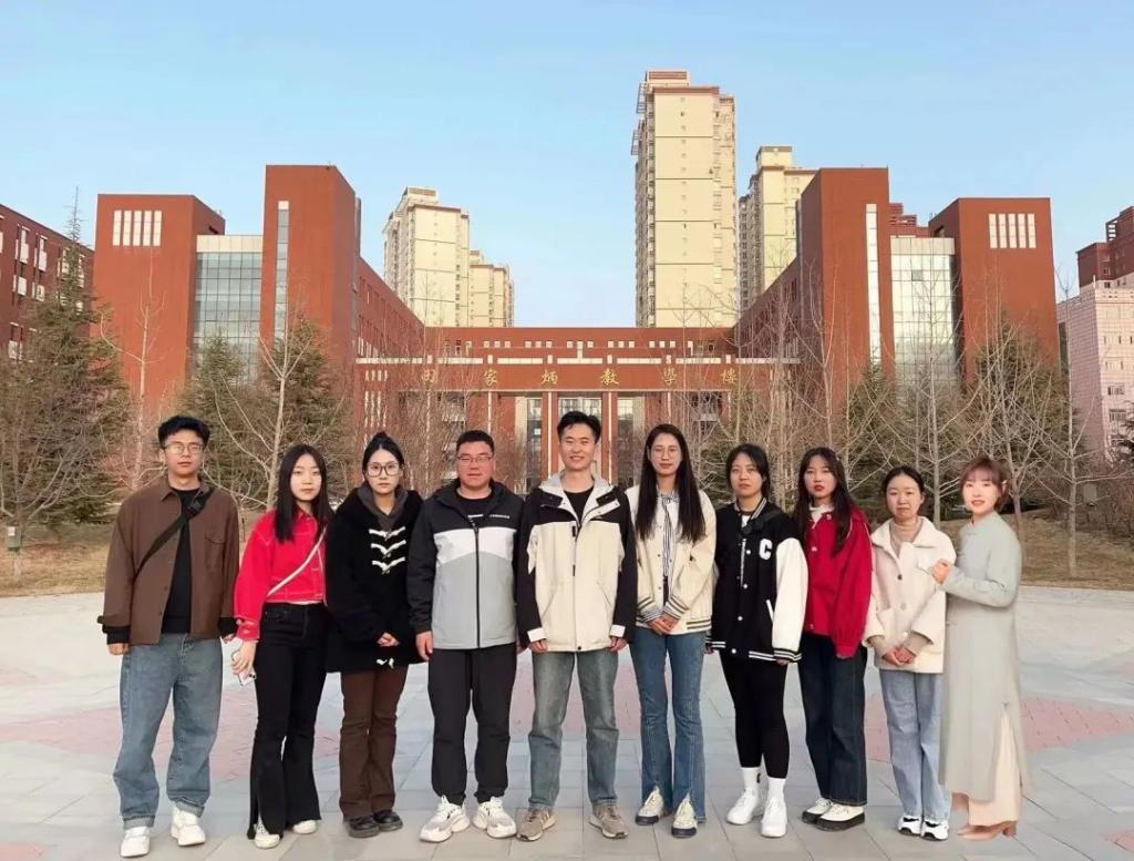 我校学子第十三届“挑战杯”中国大学生创业计划竞赛中获铜奖