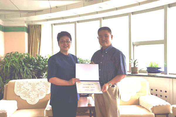 同济大学马卫民教授受聘我校“飞天学者”讲座教授