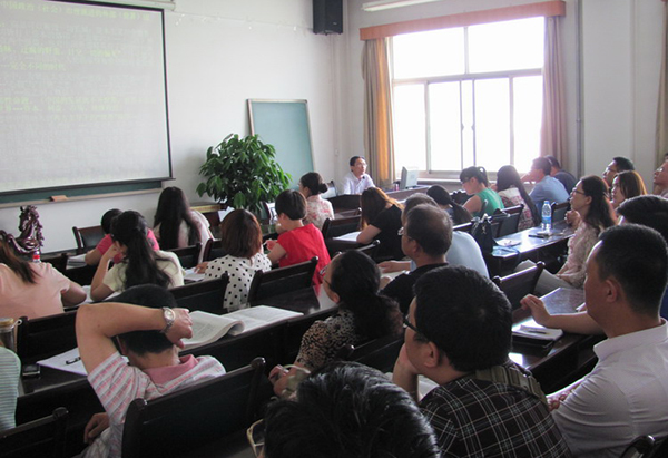 马克思主义学院系列学术讲座开讲  谢亮畅谈“一带一路”战略