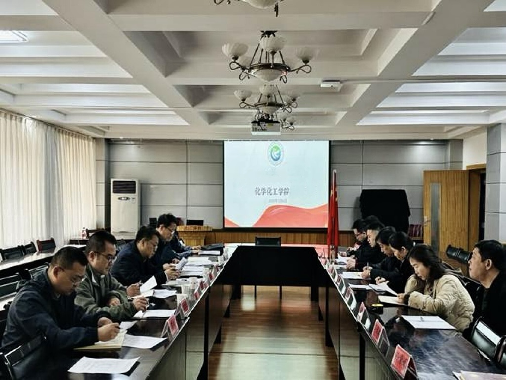 校领导深入化工学院和环境学院调研指导学生工作