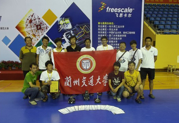 我校学子荣获四项全国大学生智能汽车总决赛二等奖