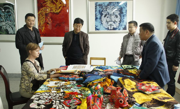 美国依阿华州立大学特瑞萨女士访问我校