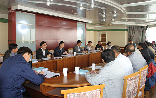 学校召开学位与研究生教育工作例会