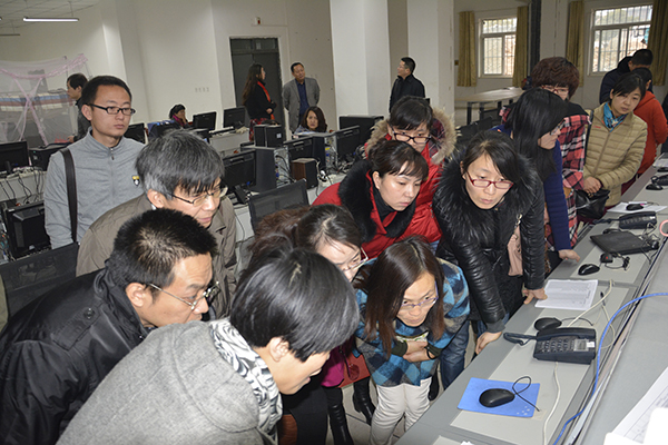 电信学院组织教师赴兰新高铁兰青段参观