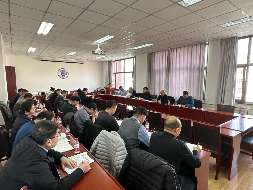 学校召开新学期研究生教育管理工作会议