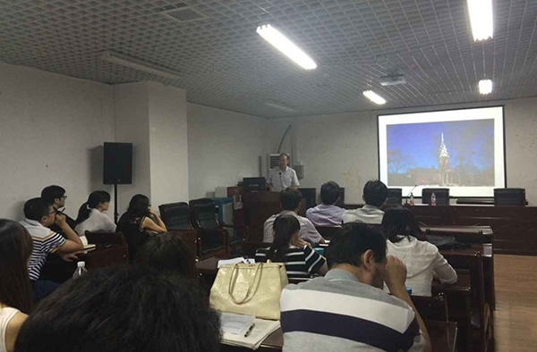 副校长张国珍深入环境学院开展“三严三实”党课辅导