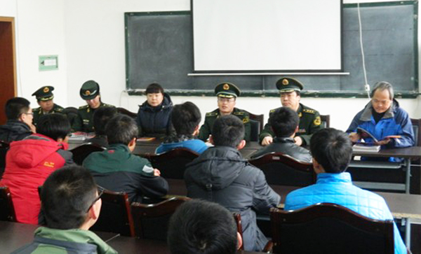 我校进一步加强消防安全教育 积极开展消防宣传